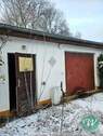 Nebengebäude mit Garage - 