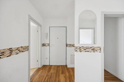Eingangsbereich - Etagenwohnung mit 67,00 m&sup2; in Schöneiche bei Berlin zum Kaufen