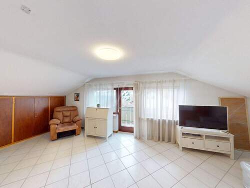 Wohnzimmer mit.... - Etagenwohnung mit 69,00 m&sup2; in Seebach zum Kaufen