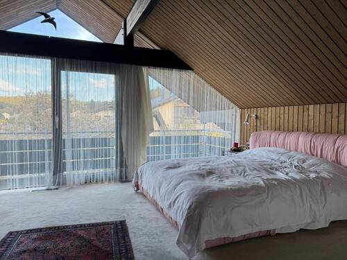 Elternschlafzimmer OG und Ostbalkon - 