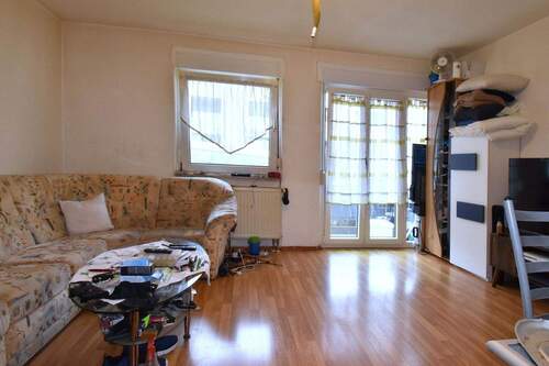 Wohnzimmer 1 - 1 Zimmer Etagenwohnung zum Kaufen in Fürth