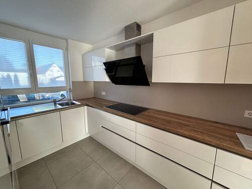 hochwertige Einbauküche - 3 Zimmer Etagenwohnung in Wellendingen