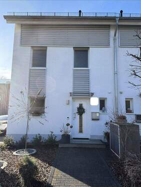 1. Hausfront - Ankommen. Durchatmen. Zuhause sein