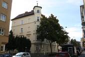 Hausansicht - Hochwertige 3-Zi.-Altbauwohnung+Balkon in Haidhausen mit gehobener Ausstattung!