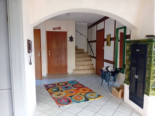 Eingangsbereich/Flur.jpg - 6 Zimmer Doppelhaushälfte in Rudersberg