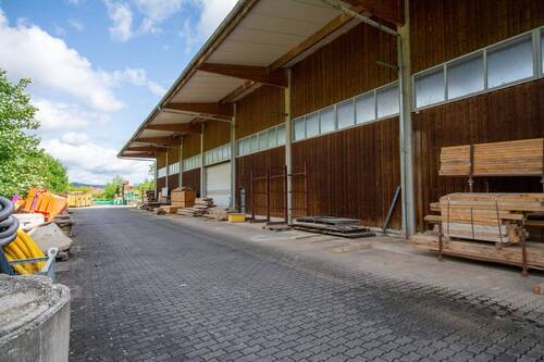 Vordach Halle Westseite - 