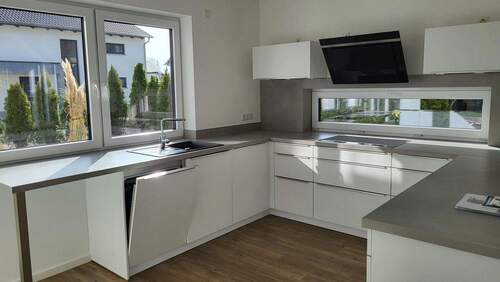 Bild 2 - 3 Zimmer Terrassenwohnung zur Miete in Petersberg