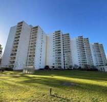3-Zimmer-Wohnung mit Balkon, Lift und TG-Stellplatz - Nürnberg Langwasser