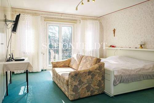 Schlafzimmer mit Balkon - 