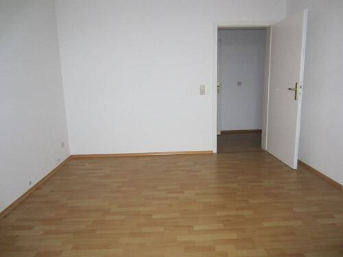 09 Kind - Etagenwohnung mit 64,50 m² in Plauen zur Miete