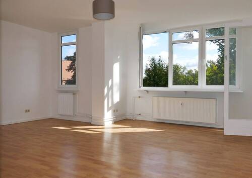 Wohnzimmer - Westend: gemütliche, helle Wohnung mit Lift, Wintergarten und Gestaltungspotential