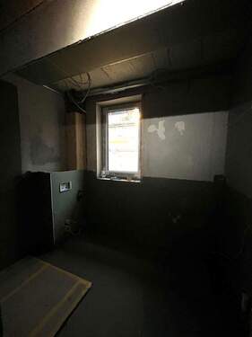 Bad - 3 Zimmer Etagenwohnung zur Miete in Ahnatal-Weimar