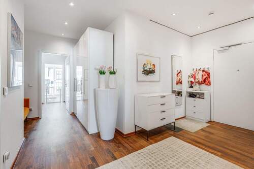 Flur - 4 Zimmer Etagenwohnung in München