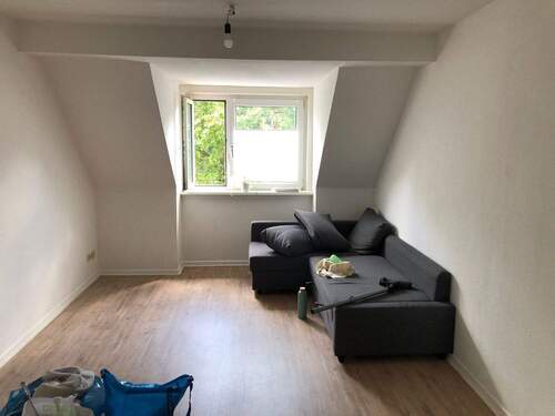 Wohnzimmer - Bitte unsere Fragen beachten! HH-Wandsbek, 1,5 Zimmer Wohnung