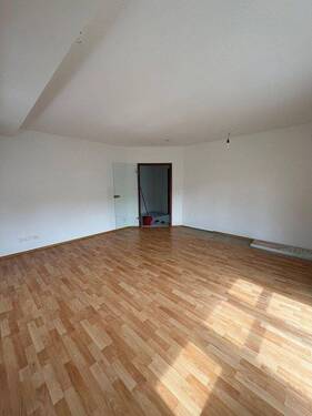 WZ mit Blick auf den Flur - 