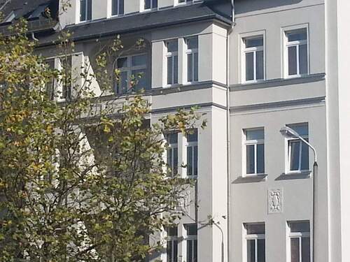 Hausansicht - 4 Zimmer Etagenwohnung zur Miete in Chemnitz