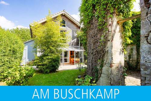 Ansicht - Jung und modern! Einfamilienhaus mit Carport