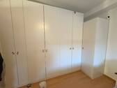 Kleiderschrank - 