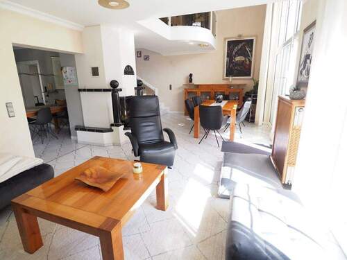 Wohn- und Esszimmer - 