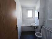 Badezimmer - Etagenwohnung mit 49,00 m&sup2; in Merseburg zur Miete