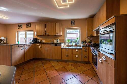 Küche - Einfamilienhaus mit 242,10 m² in Langen zum Kaufen