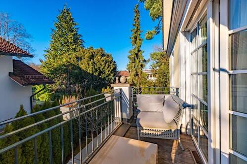 Sonniger West-Balkon zum Entspannen - 