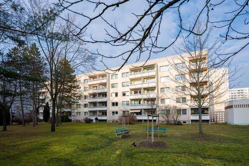 Gebäuderückseite - 3 Zimmer Etagenwohnung zum Kaufen in Jena