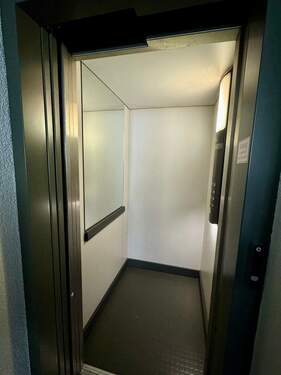 Aufzug - Einfamilienhaus in Dresden zum Kaufen