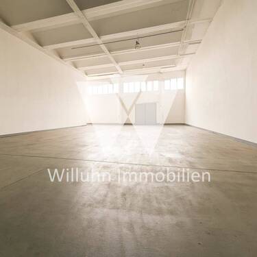 Titel - Lagerhalle Hochregalhalle Industriehalle 