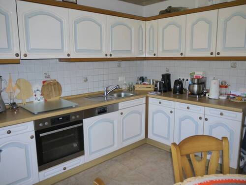 Einbauküche - 9 Zimmer Einfamilienhaus zum Kaufen in Friedeburg