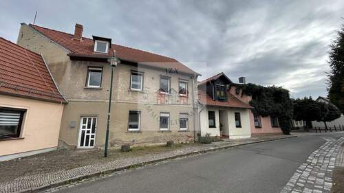 2 - Front - 6 Zimmer Reihenmittelhaus zum Kaufen in Ballenstedt
