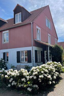 Ansicht von der Straße - Idyllisch gelegenes Reihenendhaus nahe Museumsdorf Düppel