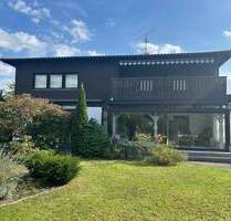 Einfamilienhaus mit Einliegerwohnung, großem Grundstück, Sauna und Indoorpool - Röthenbach an der Pegnitz