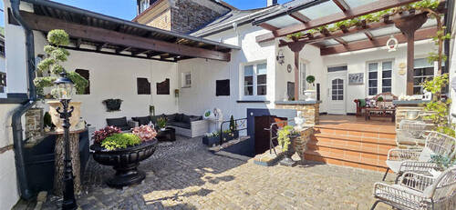Bild1 - Ehemaliges Weingut mit Charme! Hochwertig u. umfassend modernisiert!
