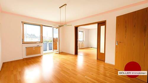 Esszimmer mit Zugang Balkon! - Wohnen im schönen Westen! 6 Zi.- Whg, ganz oben mit Lift und Balkon!