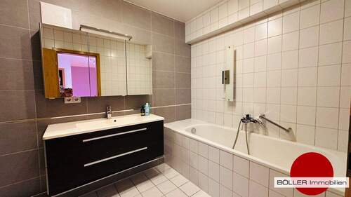 Badezimmer im 5.OG! - 