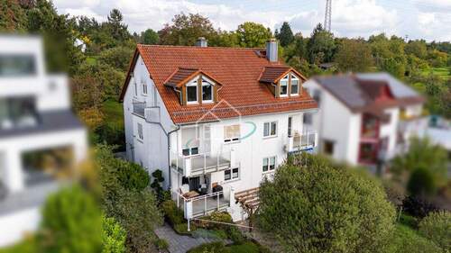 Außenansicht - Familienfreundliche Doppelhaushälfte mit gepflegtem Garten und Zierteich