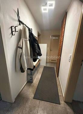 Flur - (KI-opt.) - Etagenwohnung mit 64,10 m&sup2; in Ulm zum Kaufen