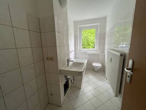 Bad.jpg - Etagenwohnung mit 42,00 m&sup2; in Zwickau zur Miete