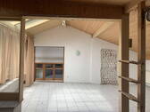 Büro wird noch renoviert - 