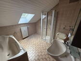 Helles Badezimmer - 