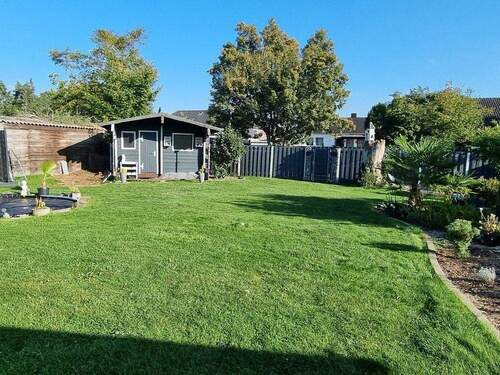 Blick in den Garten - 9 Zimmer Einfamilienhaus in Porta Westfalica