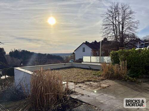 Terrasse über Garage - 