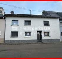 Einfamilienhaus mit Nebengebäude - Bitburg Matzen