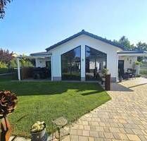 Exklusives, altersgerechtes Einfamilienhaus mit Garage, Werkstatt, Pool, Solar und Photovoltaik - Panketal Zepernick