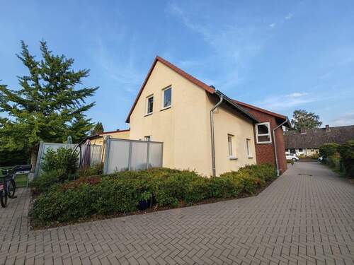 Seitenansicht - 3 Zimmer Etagenwohnung in Eschede