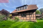 Rückansicht - Das Steinhuder Meer genießen ! - 318.000,00&nbsp;EUR Kaufpreis, ca.&nbsp; 117,00&nbsp;m&sup2;&nbsp;Wohnfl&auml;che