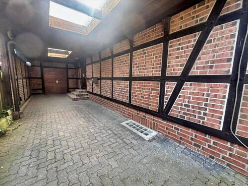 Carport - 3 Zimmer Einfamilienhaus zum Kaufen in Wunstorf