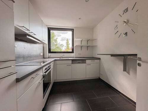 Küche - Preisreduzierung! TOP-Renovierte 3-Zi.-Whg. mit Balkon und Tiefgarage in Zentrumslage! Für Eigennutzung geeignet.