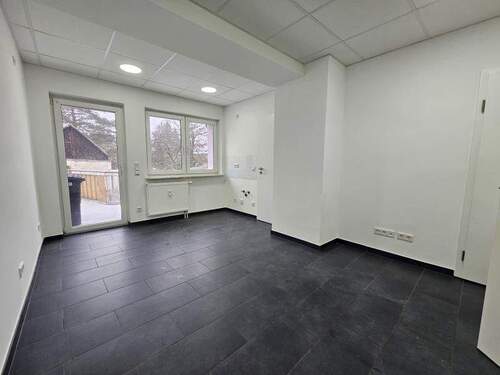 Büro 2 Bild 1 - 2 Zimmer Büro zur Miete in Röthenbach